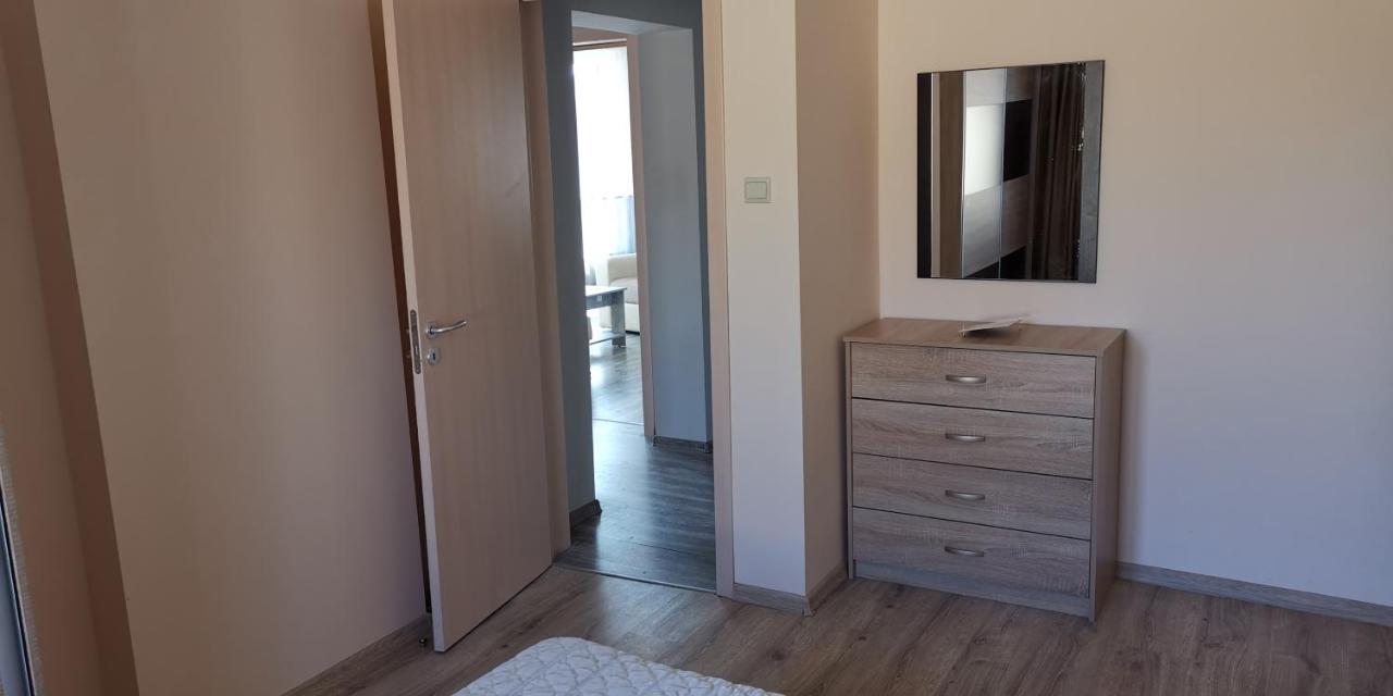 при рени Apartment *
